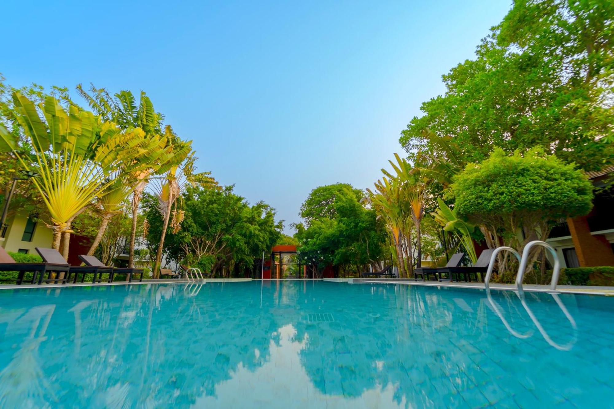 Sukhothai Treasure Resort & Spa Exterior photo